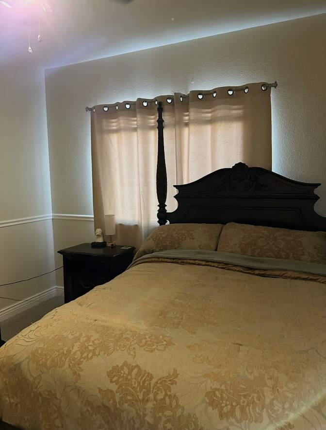 Nancy Reynolds's room