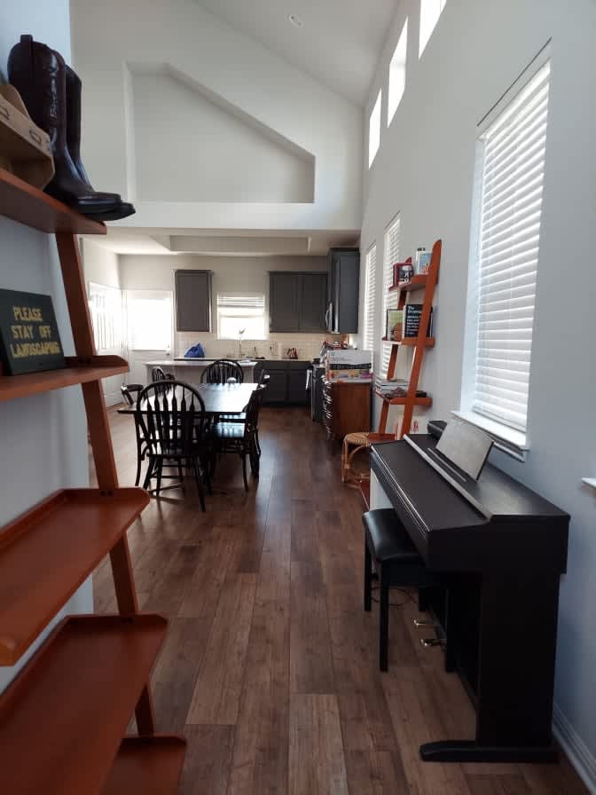 Alice Han's room