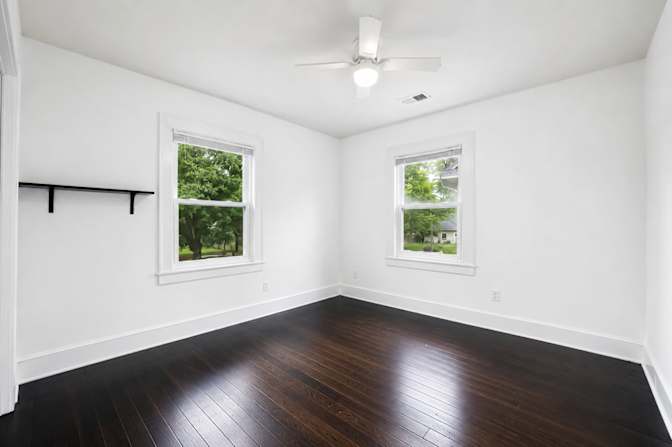 michael j mayorga's room