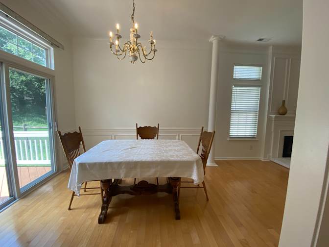 Alcove Rooms's room
