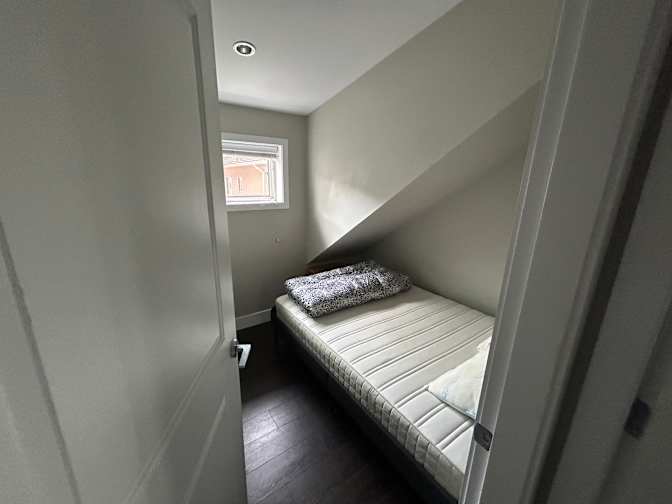 Coralie's room
