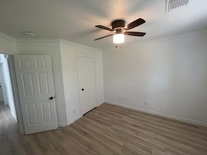 Gustavo's room