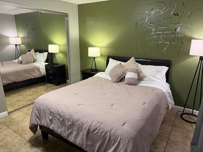 Juan's room