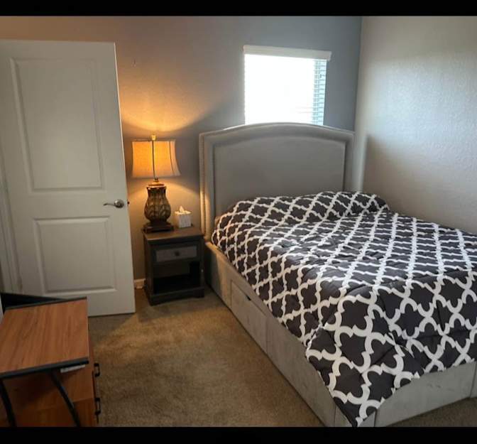 Cecilia's room