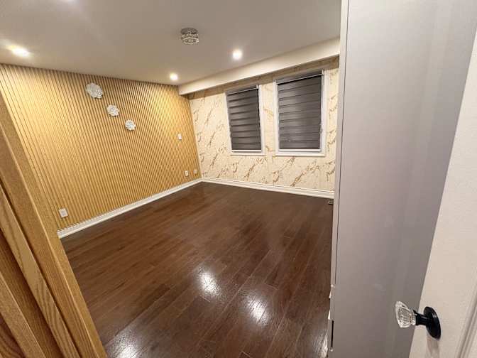 Tolobi Rental's room