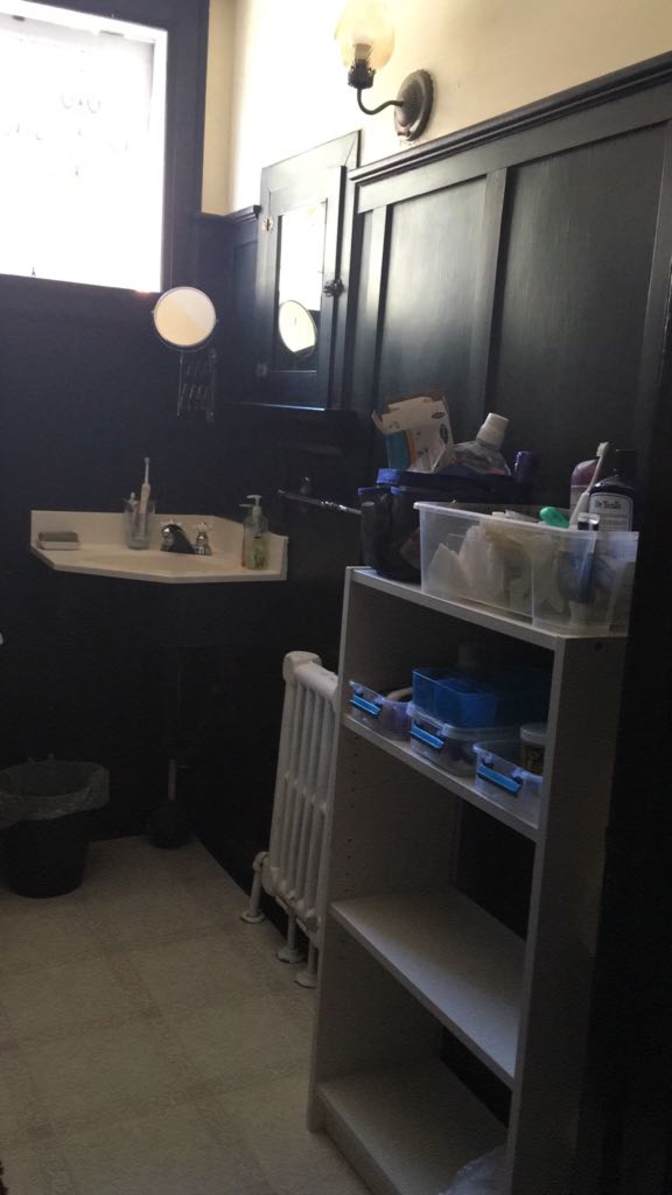 Andrea's room