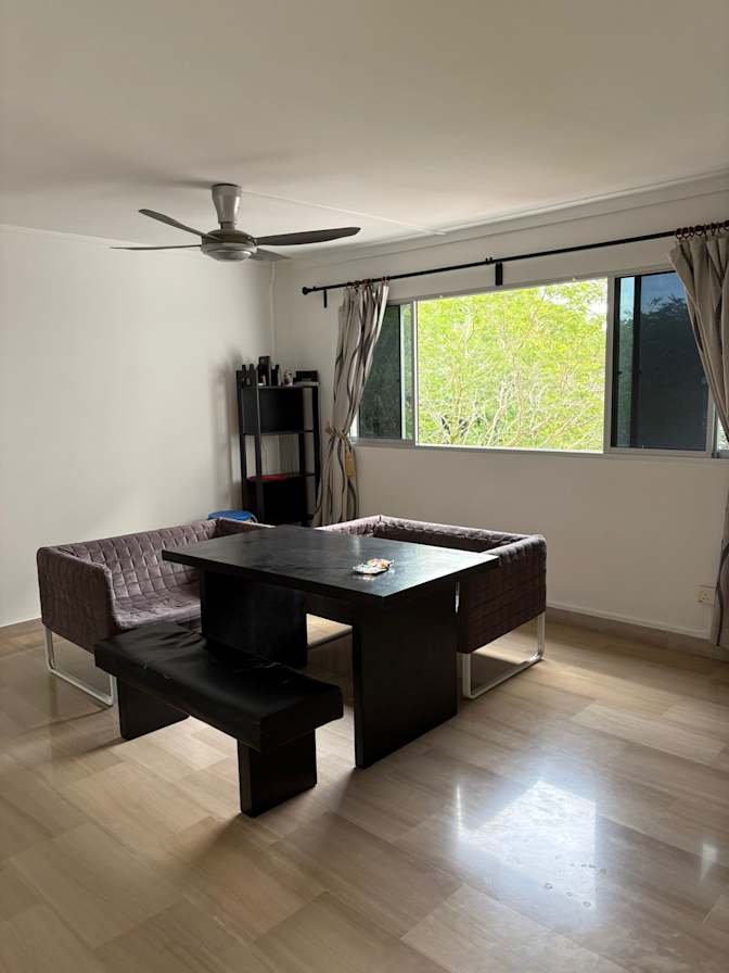 Htet's room