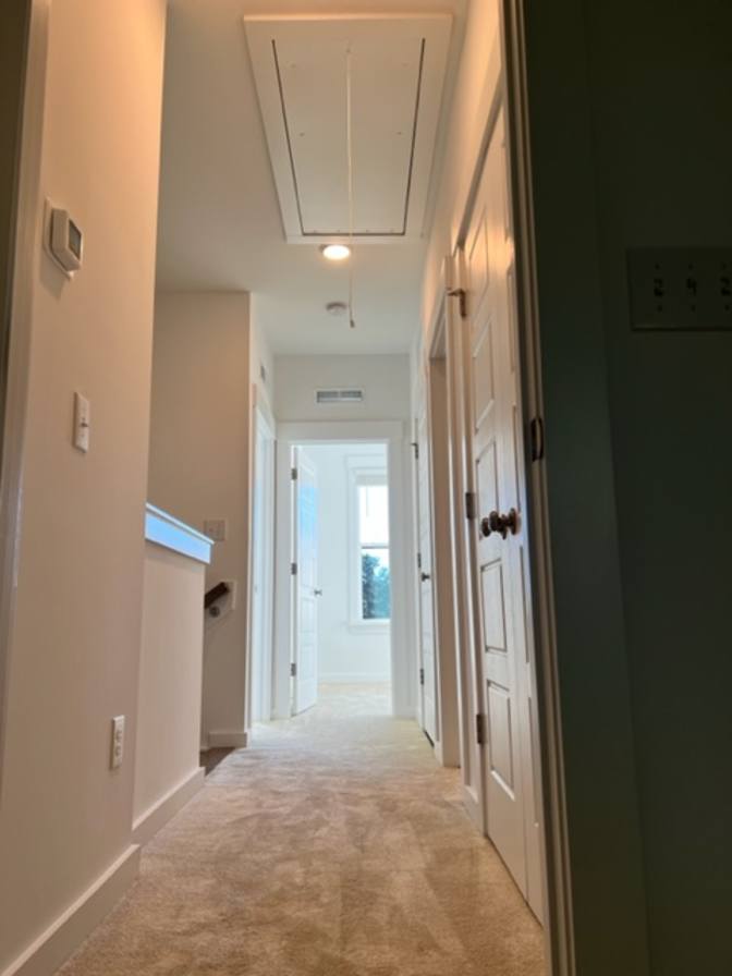 Alcove Rooms's room