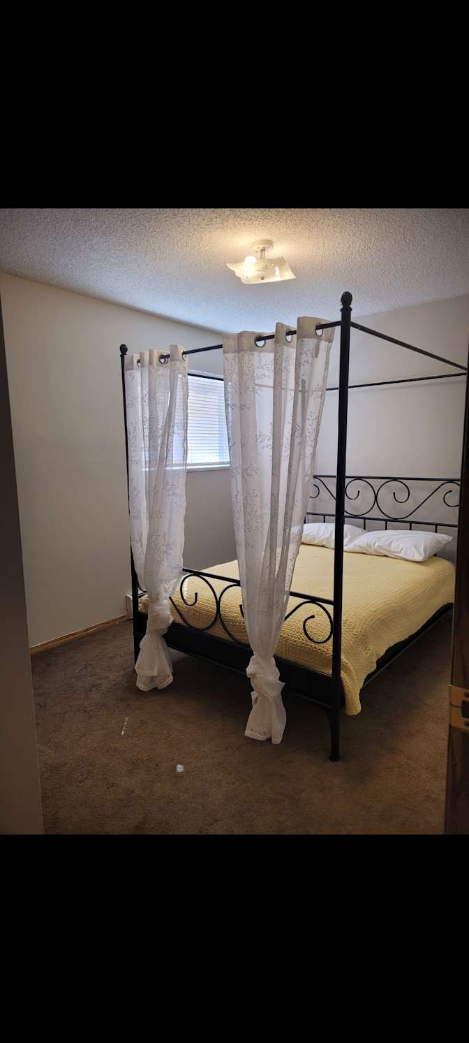 Kelly's room