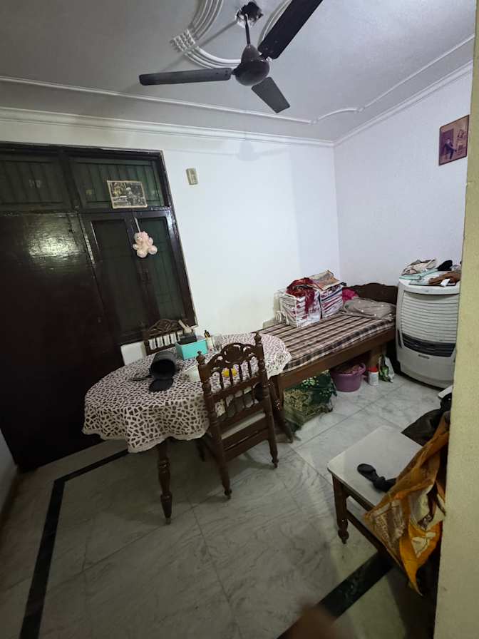 Khushboo's room
