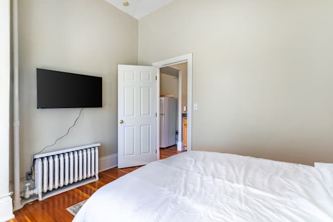 Mary Sky's room