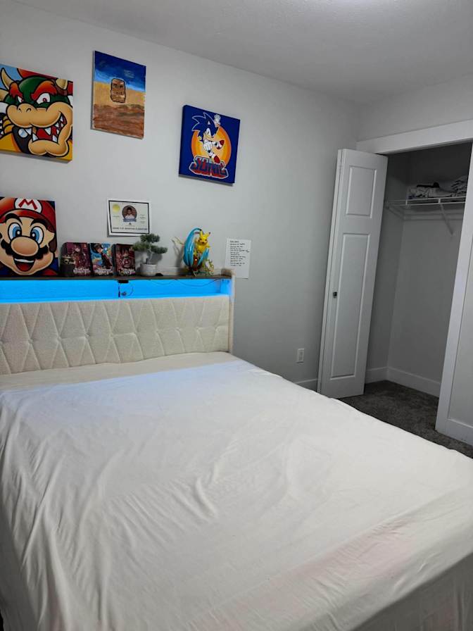 Ngan Phan's room