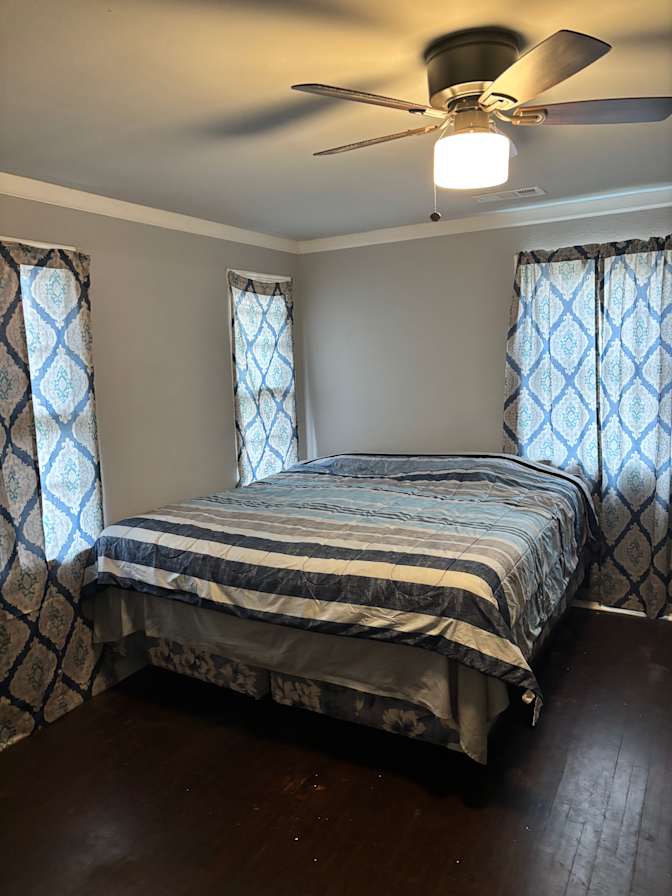 Malik's room