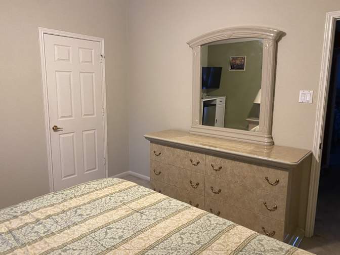 Plano private's room