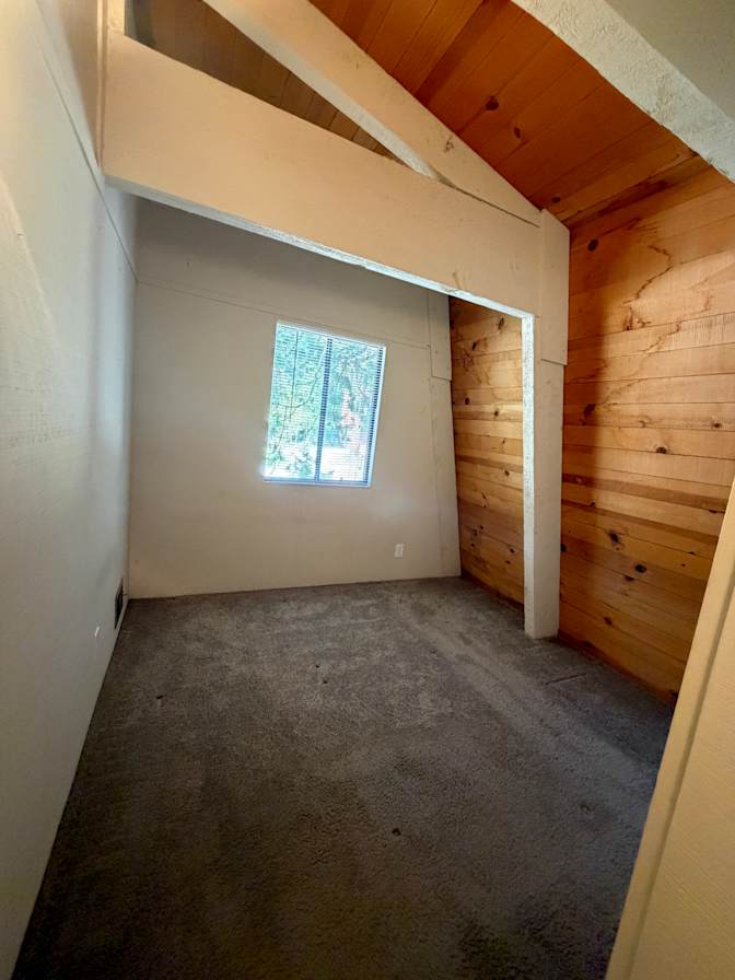 Kenny's room