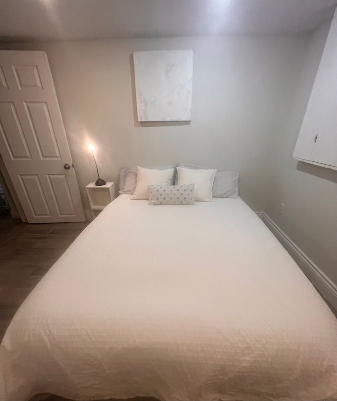 V Larissa's room