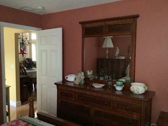 Lucia's room