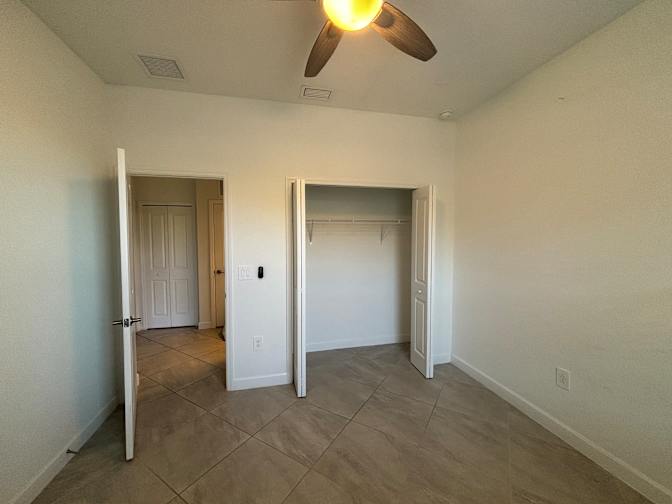 Enmanuel Herrera's room