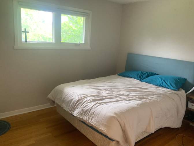 Kenny Dale's room