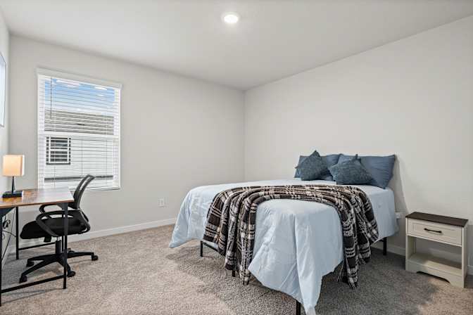 Pavo Real Properties's room
