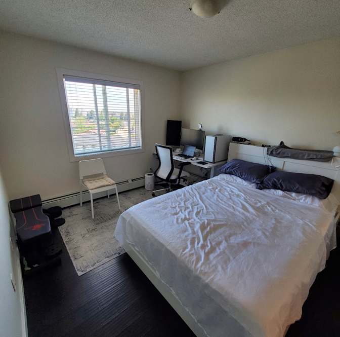 Melissa Cortes's room