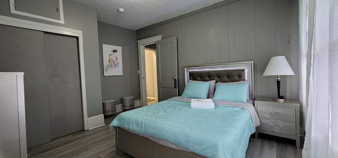 GBU Holdings Group's room