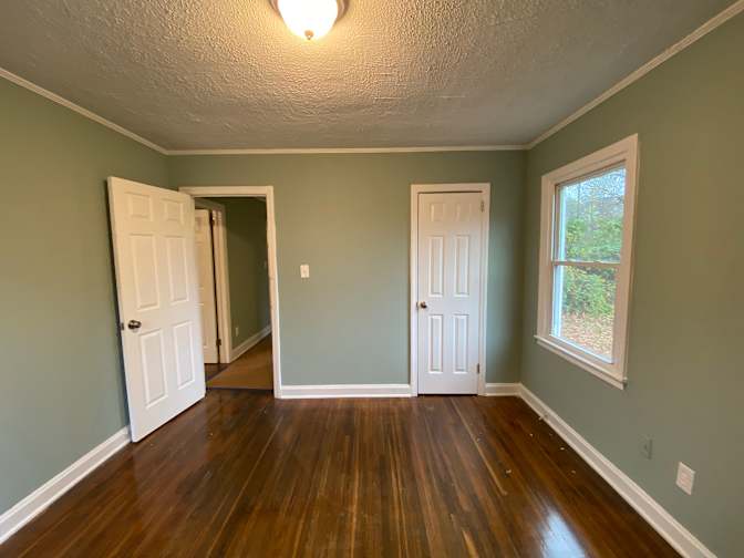 Alcove Rooms's room