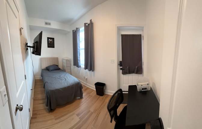 Thaddeus Harrington's room