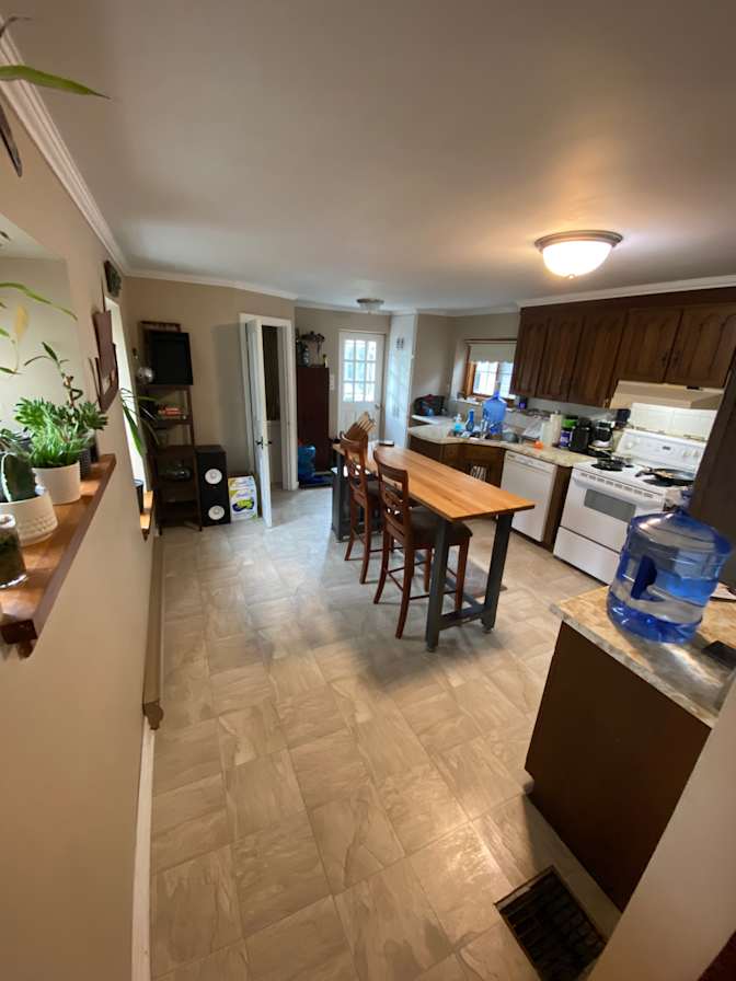 Shawn Manahan's room