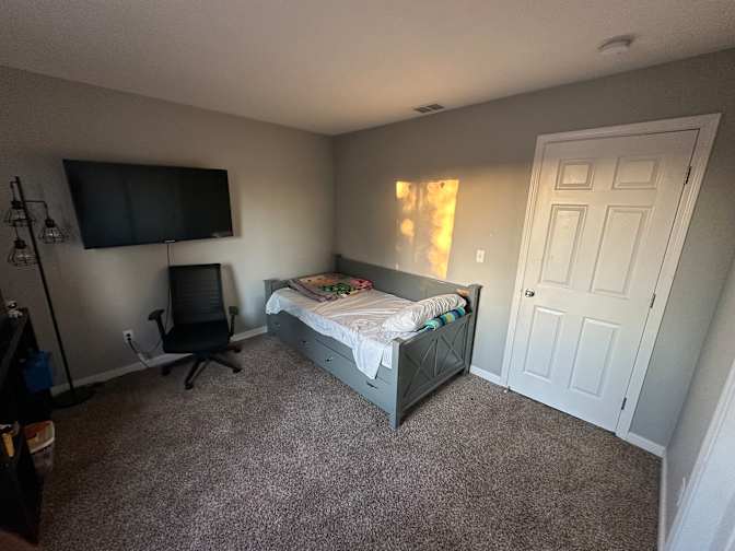 alex's room