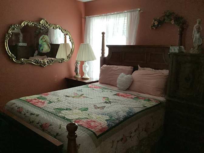 Lucia's room