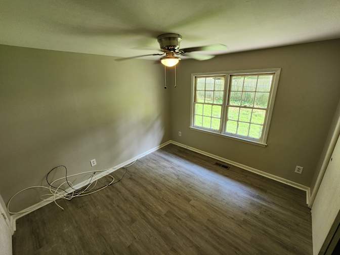 Alcove Rooms's room