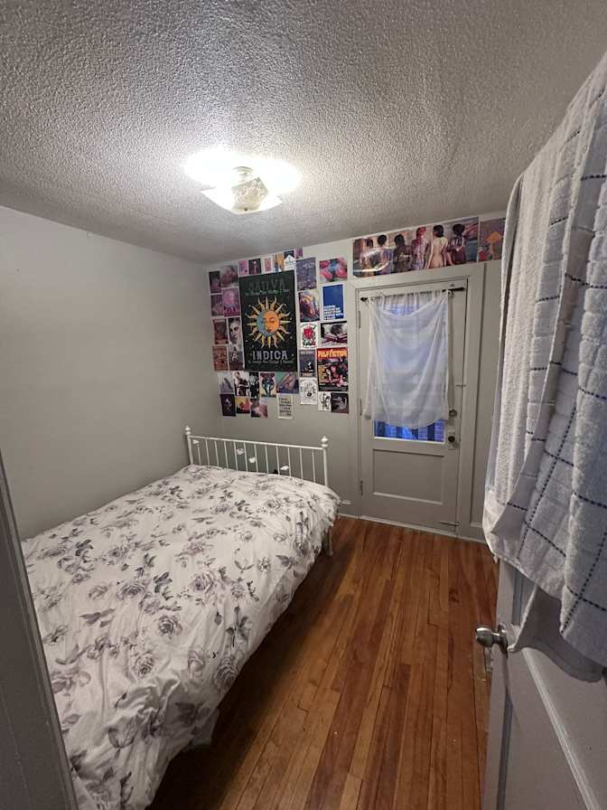 Misael's room