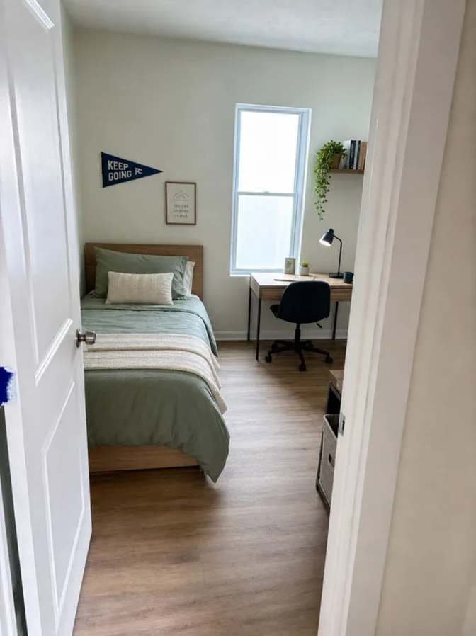 Fully Furnished Beautiful Room Rent's room
