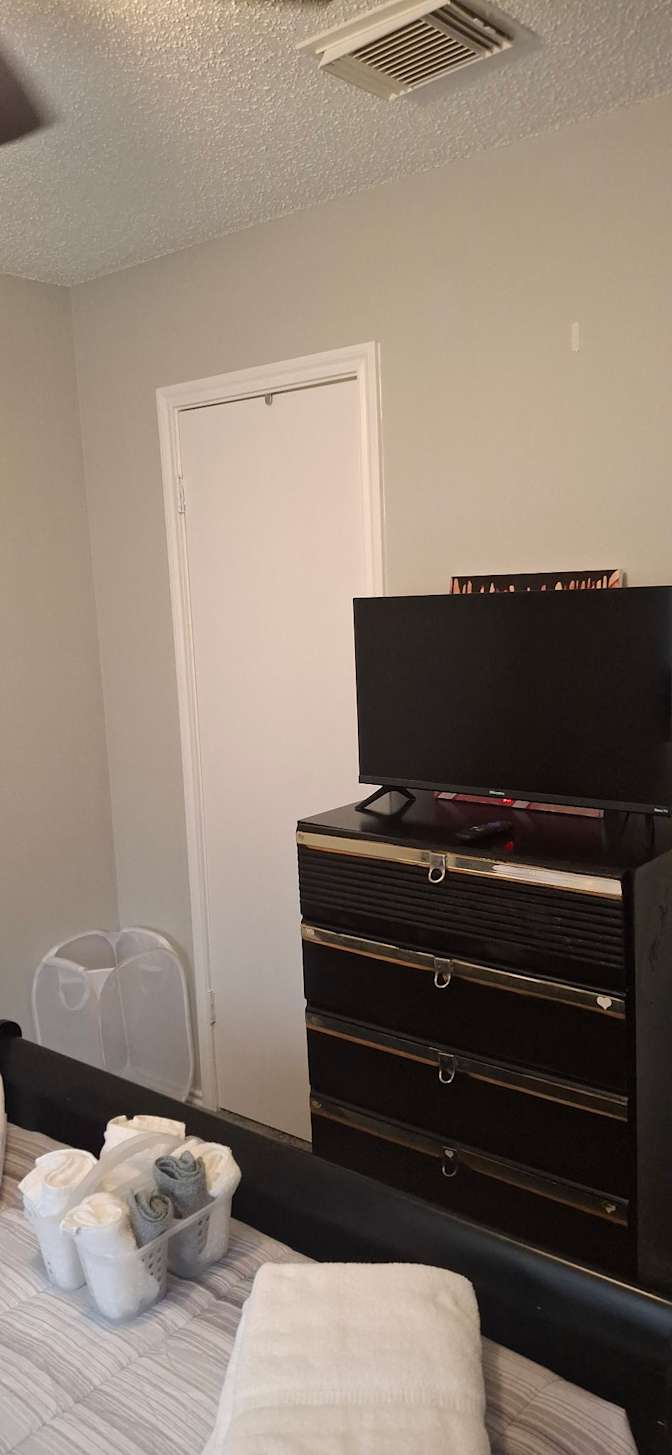 Jill's room