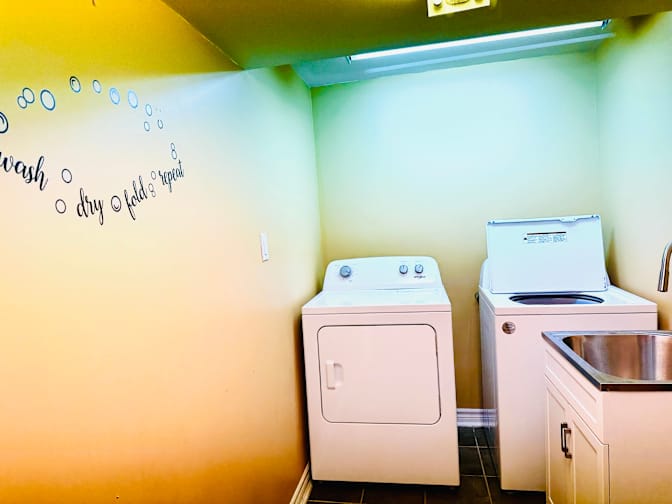 Jo's room