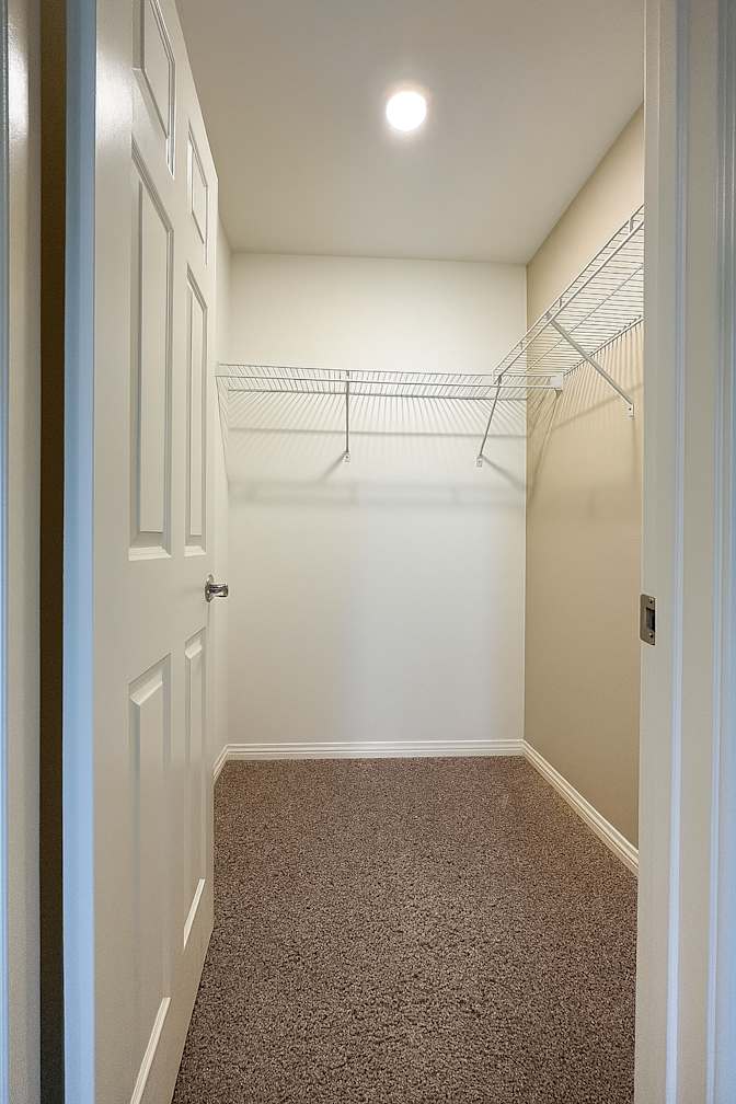 Lakevilla's room