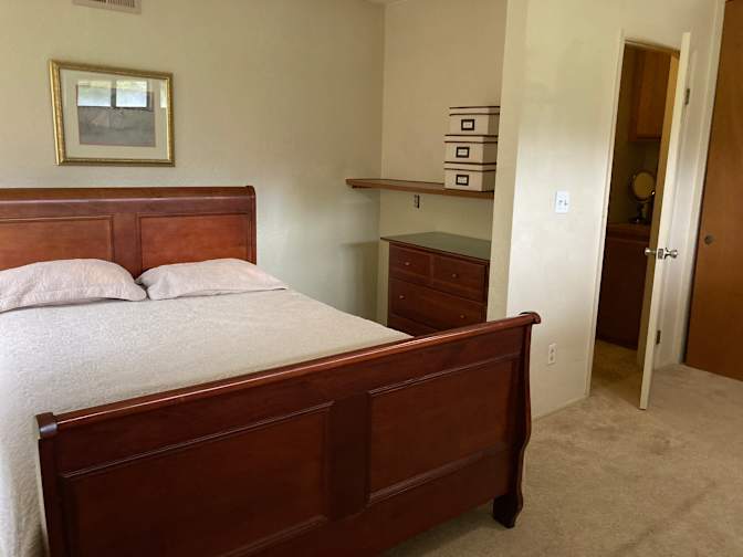 Romney Robinson's room