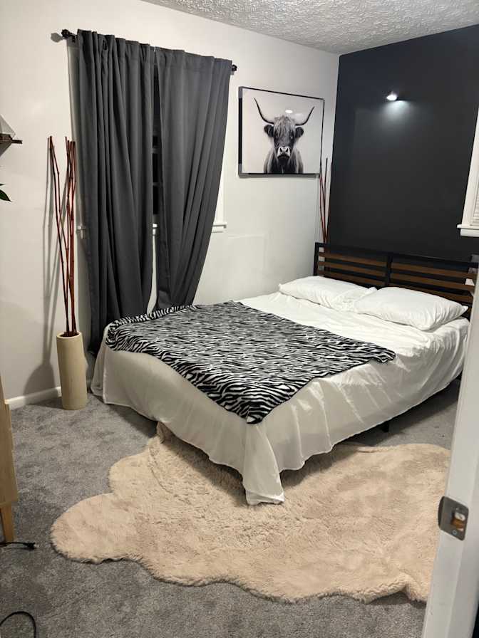 Slammie's room