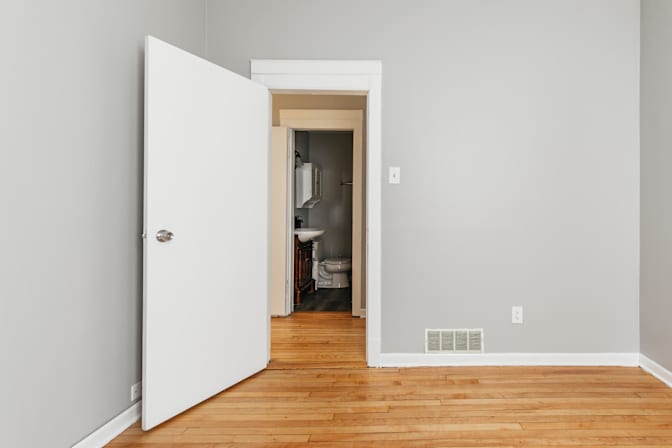 Sam June's room