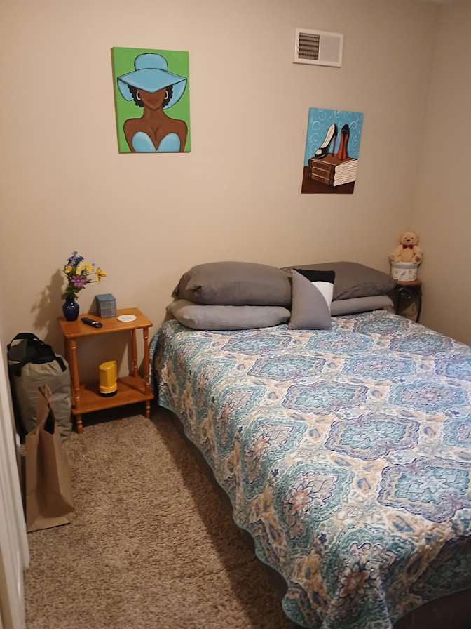 Mike Horn-Podolak's room