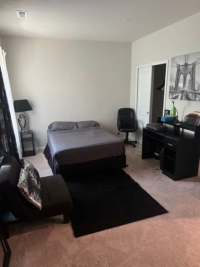 FeliciaAde's room