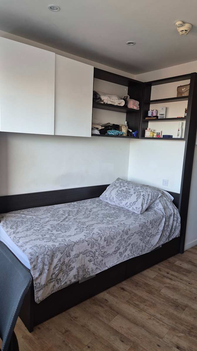 Lea Matevska's room