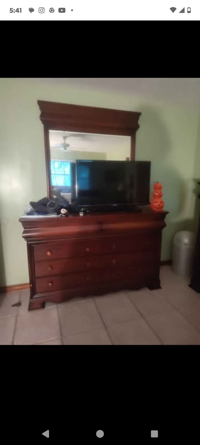 Lori's room