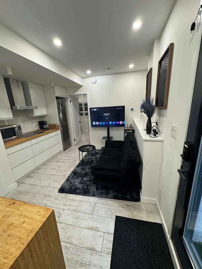 Shandon Chin's room