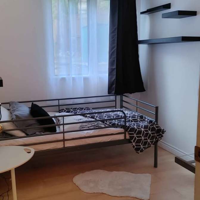 Muraa's room