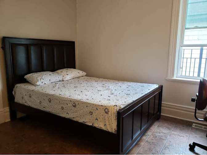 Kelly's room