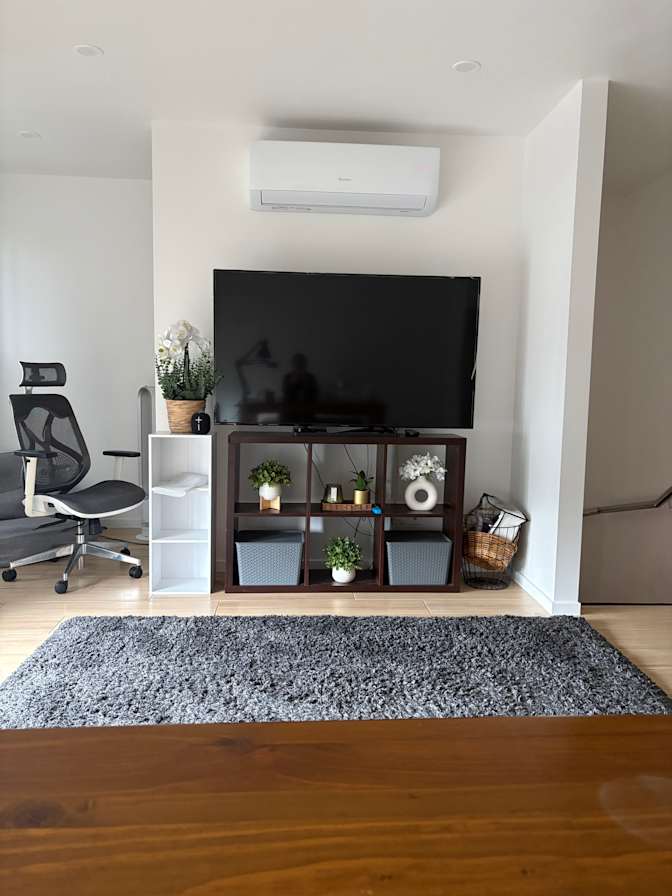 Anna's room