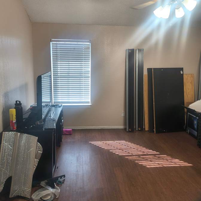 Shelton's room