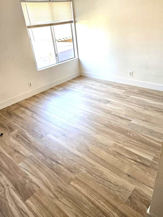 Aron's room